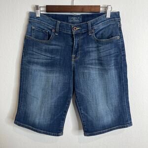 Lucky Brand Women’s Bermuda Denim Shorts Size 6 / 28 – Medium Wash